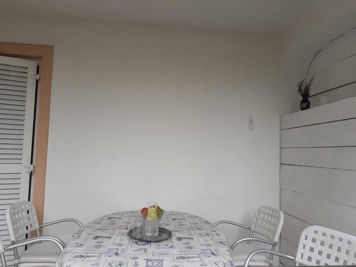 Apartment Conty On The Ground Floor Malinska Ngoại thất bức ảnh