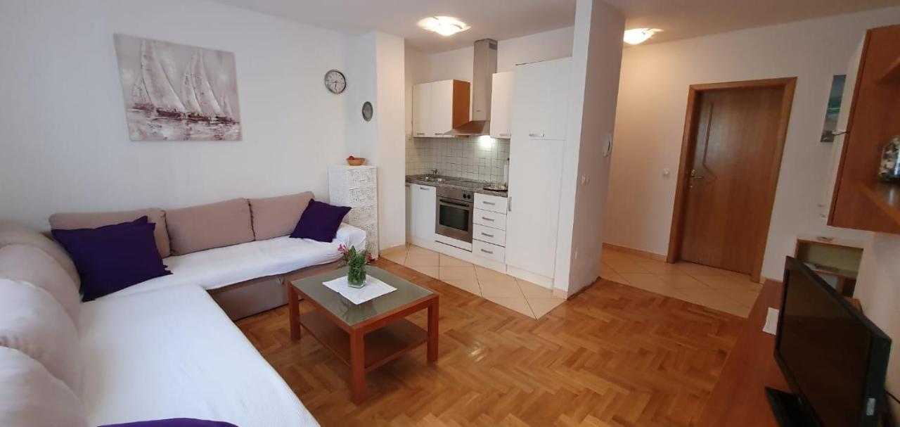Apartment Conty On The Ground Floor Malinska Ngoại thất bức ảnh